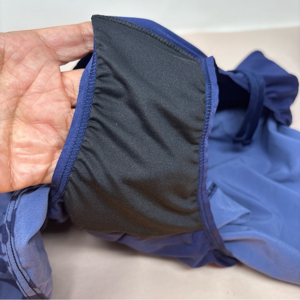 Medium Brooks Sample Women's Blue Patterned Short… - image 14